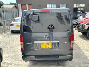Toyota HiAce 2009 Black