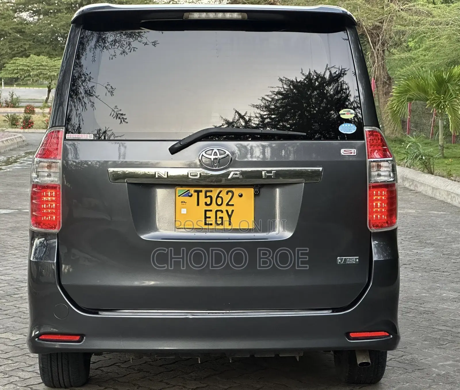 Toyota Noah 2007 Gray