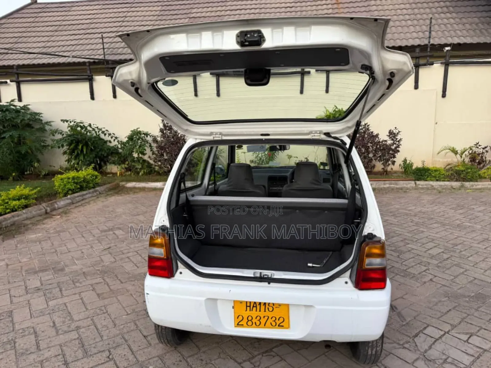 Suzuki Alto 1998 White