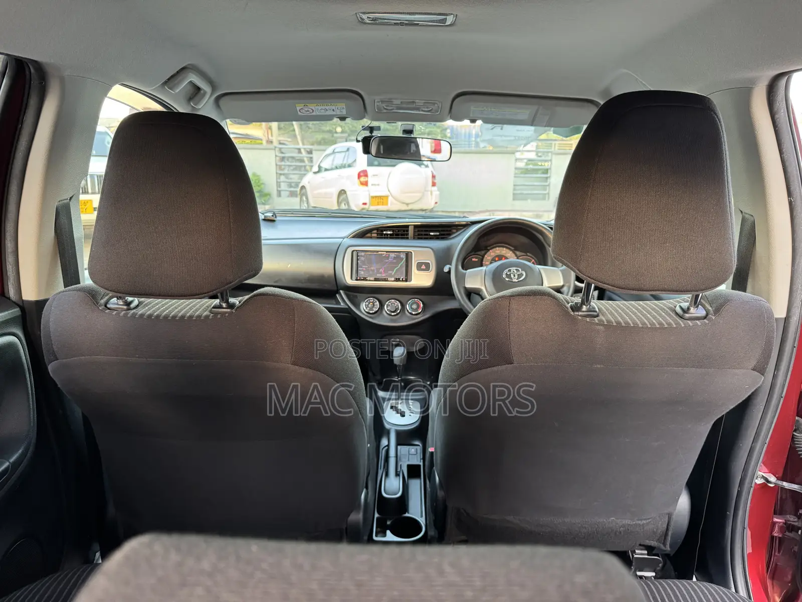 Toyota Vitz 1.0 FWD 5dr 2016 Burgundy