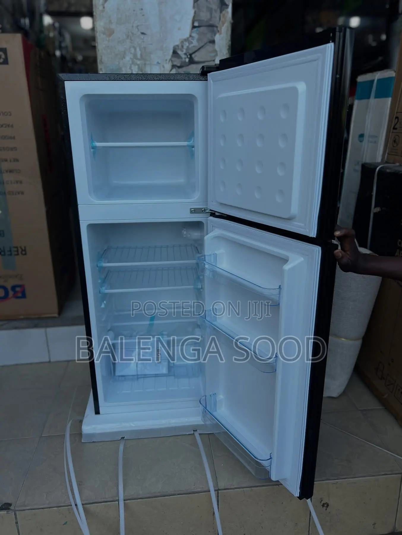 Boss Fridge Bs 110-Black Glass