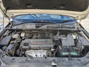 Toyota Vanguard 2007 White