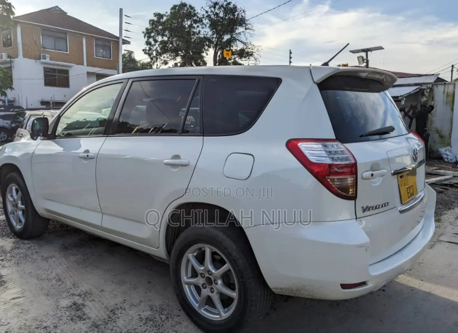 Toyota Vanguard 2007 White
