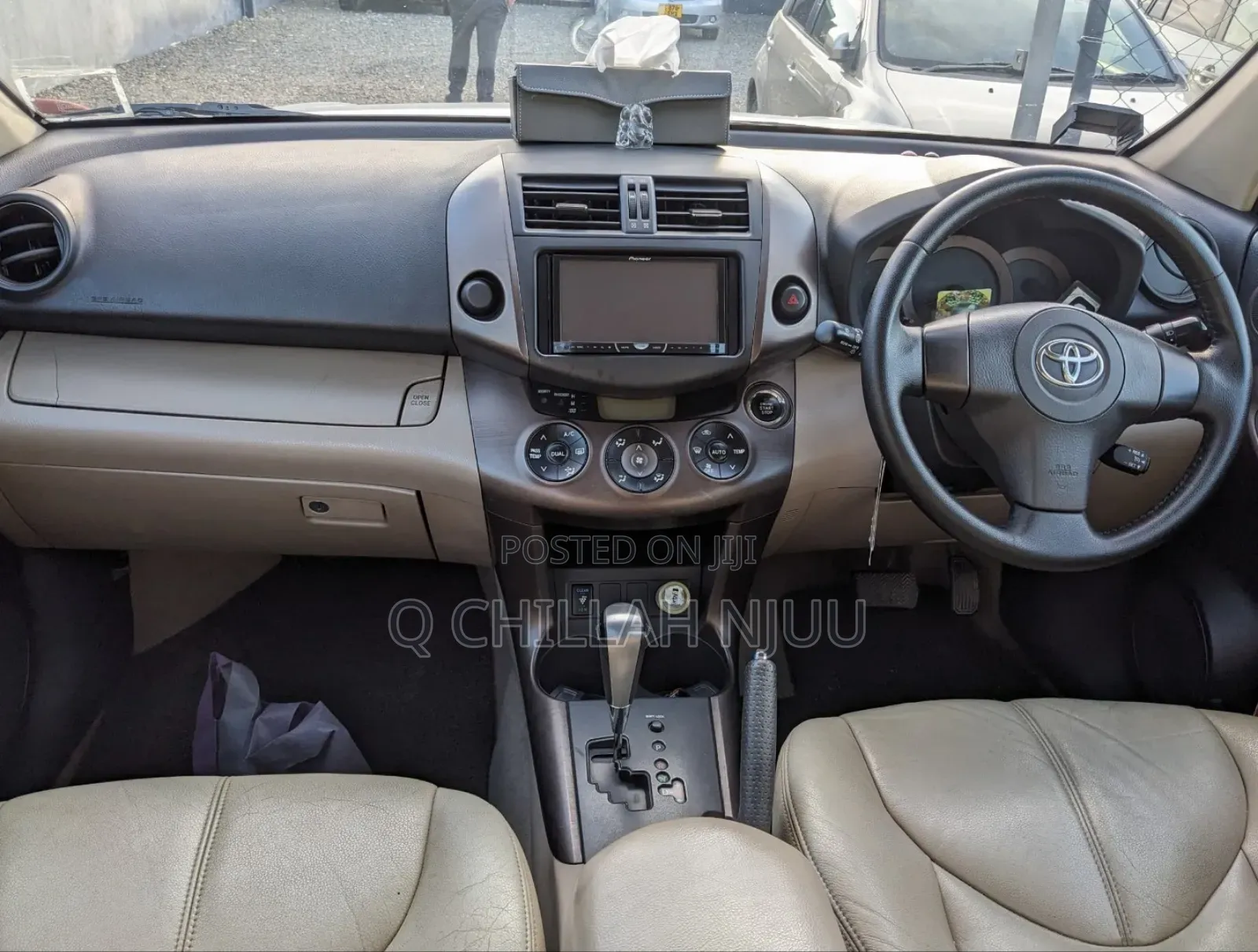 Toyota Vanguard 2007 White