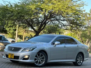 Toyota Crown 2009 Silver