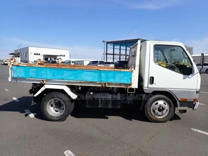Mitsubishi Truck