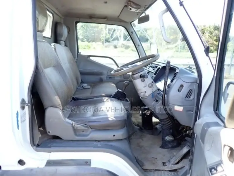 Mitsubishi Truck