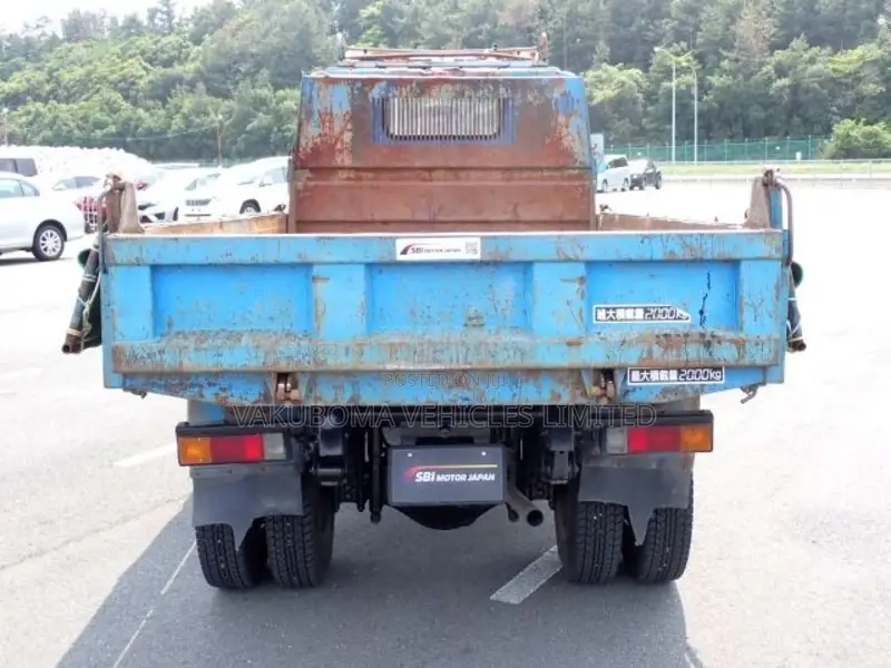 Mitsubishi Canter