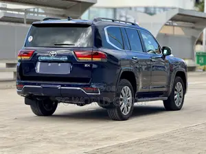 Toyota Land Cruiser 2023 Blue