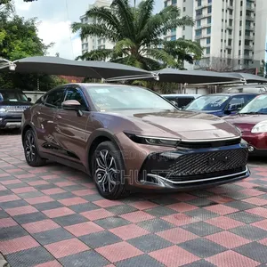 New Toyota Crown 2023 Gray