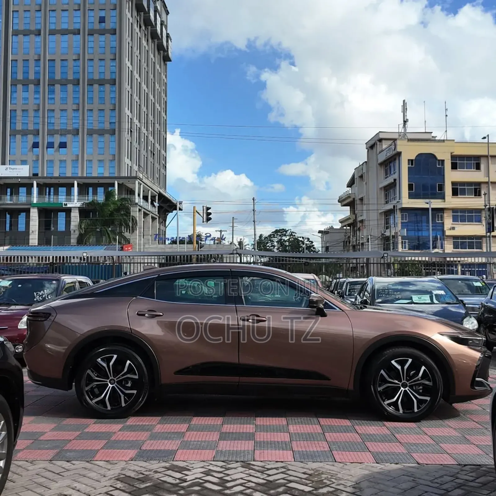 New Toyota Crown 2023 Gray