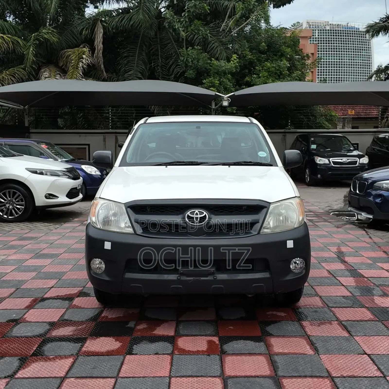 Toyota Hilux 2006 White