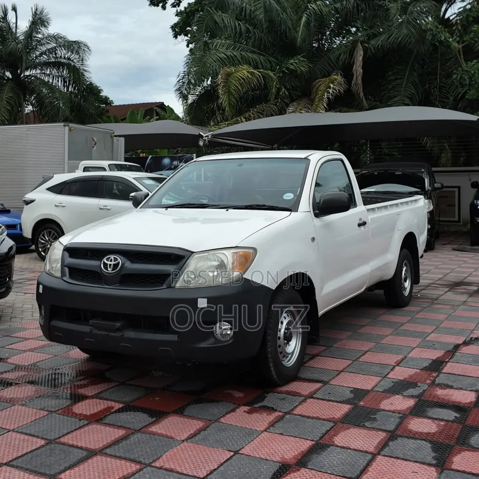 Toyota Hilux 2006 White