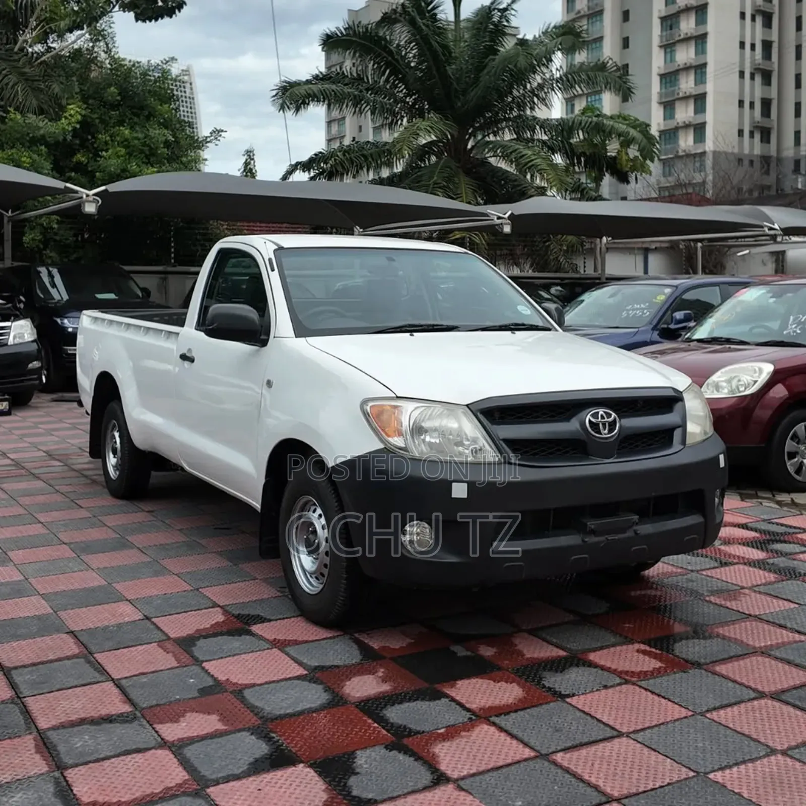 Toyota Hilux 2006 White