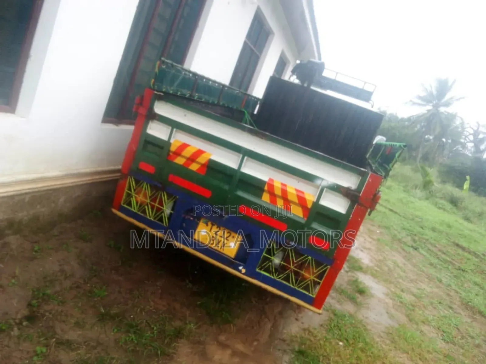 Mistubish Canter Tiper
