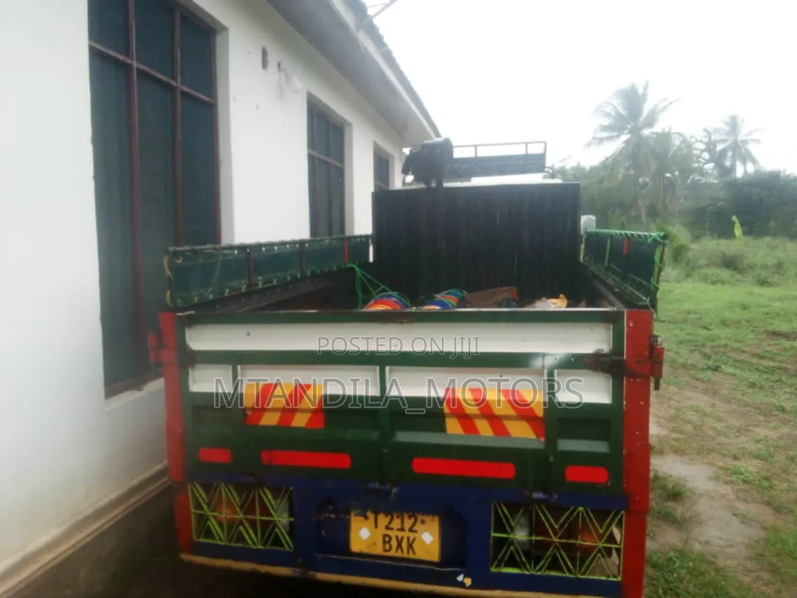 Mistubish Canter Tiper