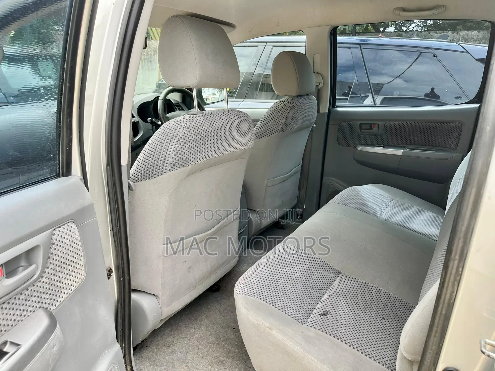Toyota Hilux 2.5 D-4D Double Cab 4x4 SRX 2007 Silver