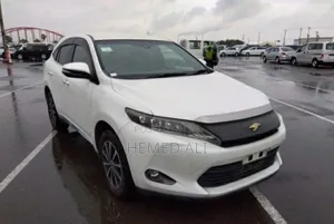 Toyota Harrier 2.0 4WD 2015 White