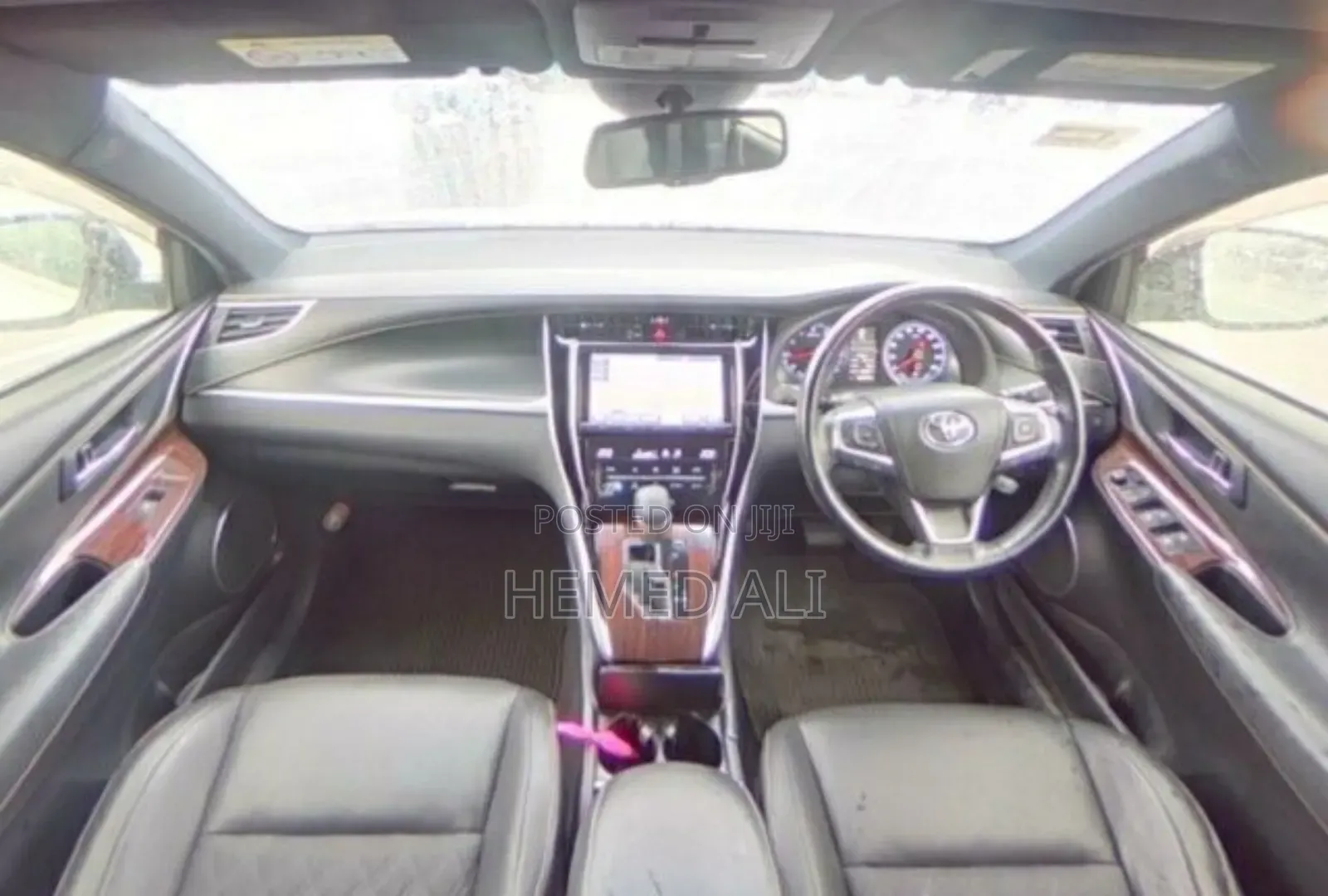 Toyota Harrier 2.0 4WD 2015 White