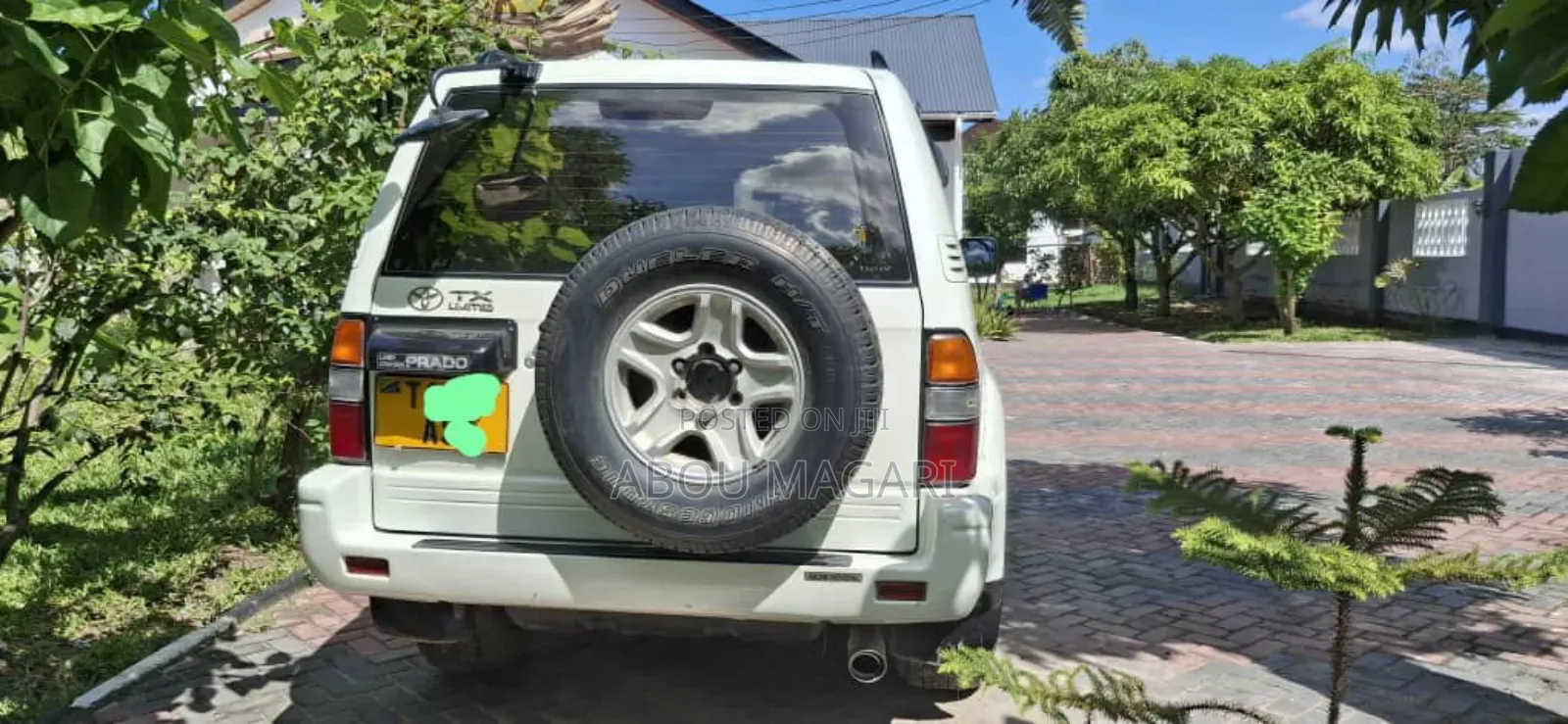 Toyota IST 1999 Off white