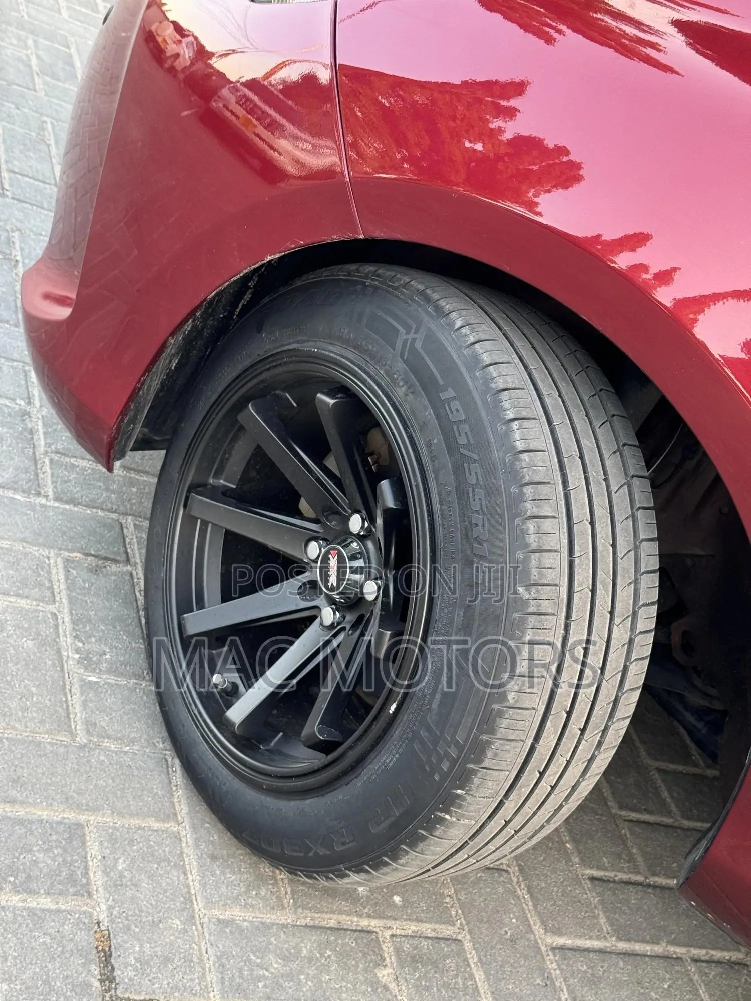 Toyota Vitz 1.0 FWD 5dr 2016 Burgundy