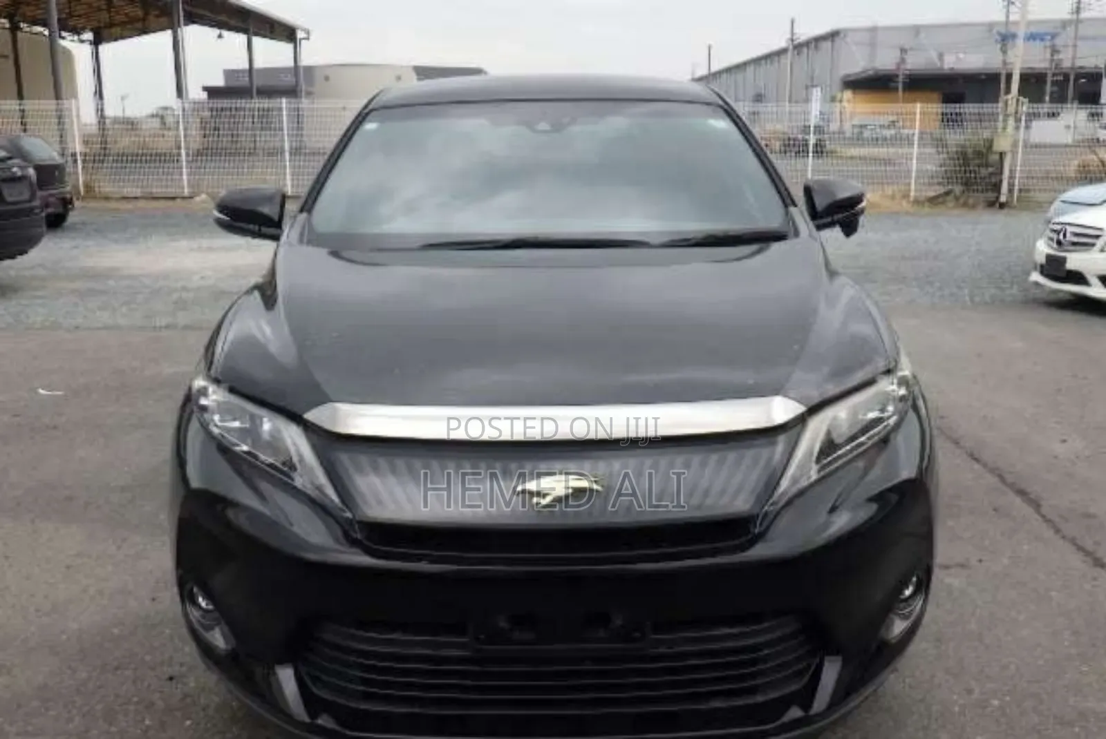Toyota Harrier 2.0 4WD 2014 Black
