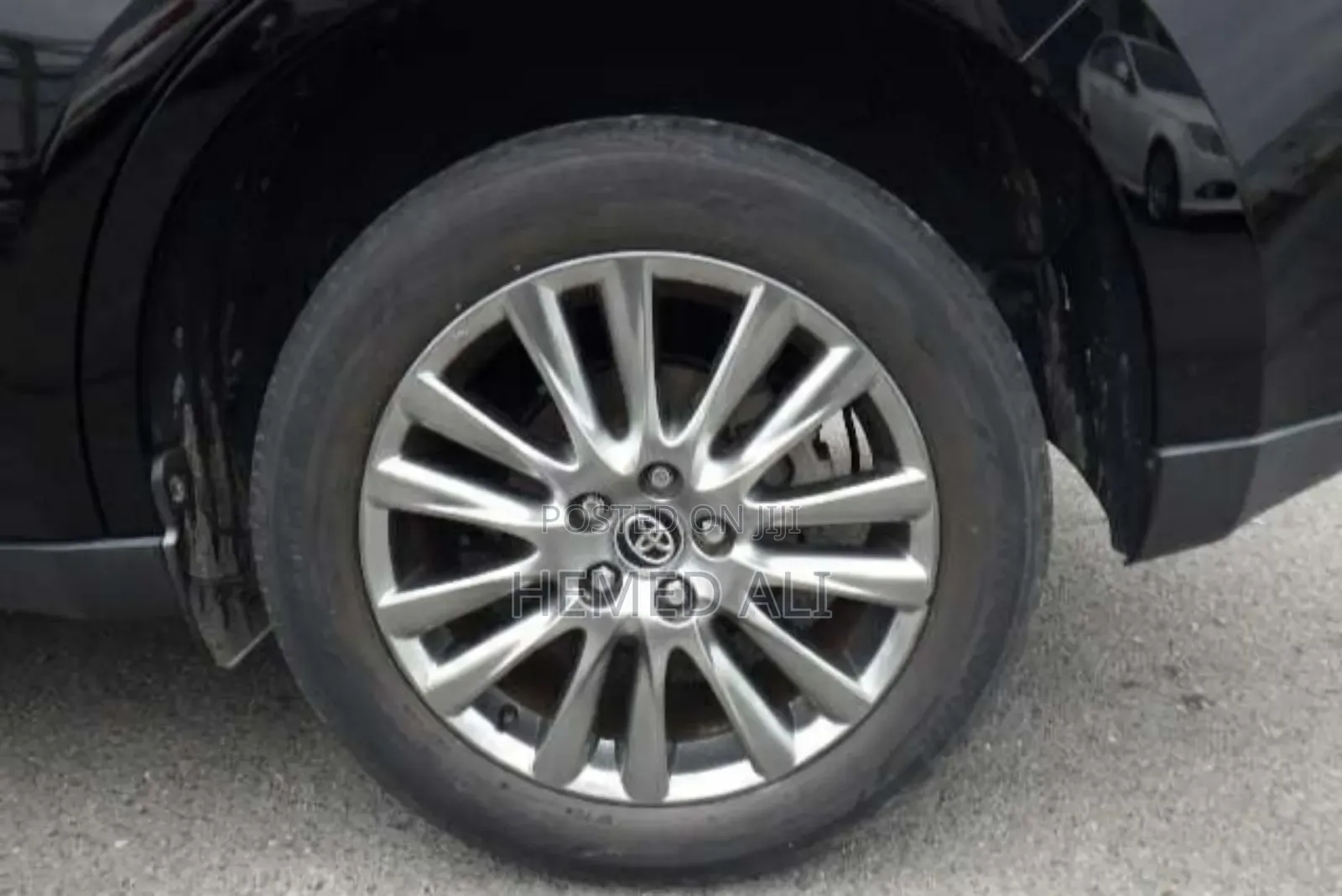 Toyota Harrier 2.0 4WD 2014 Black