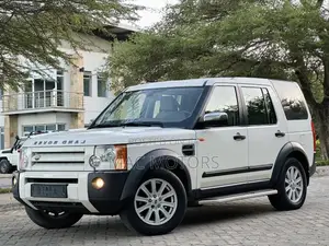 Land Rover Discovery 2009 White