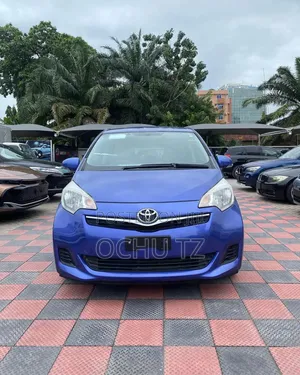 Toyota Ractis 2014 Blue