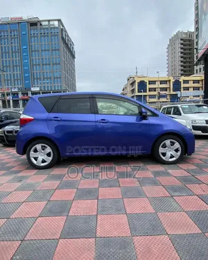 Toyota Ractis 2014 Blue