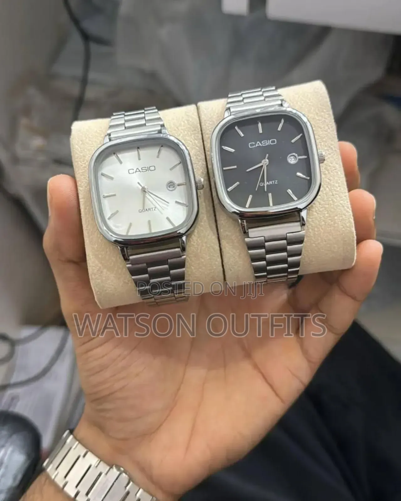 Women's and Men's Analogue and Date Watches