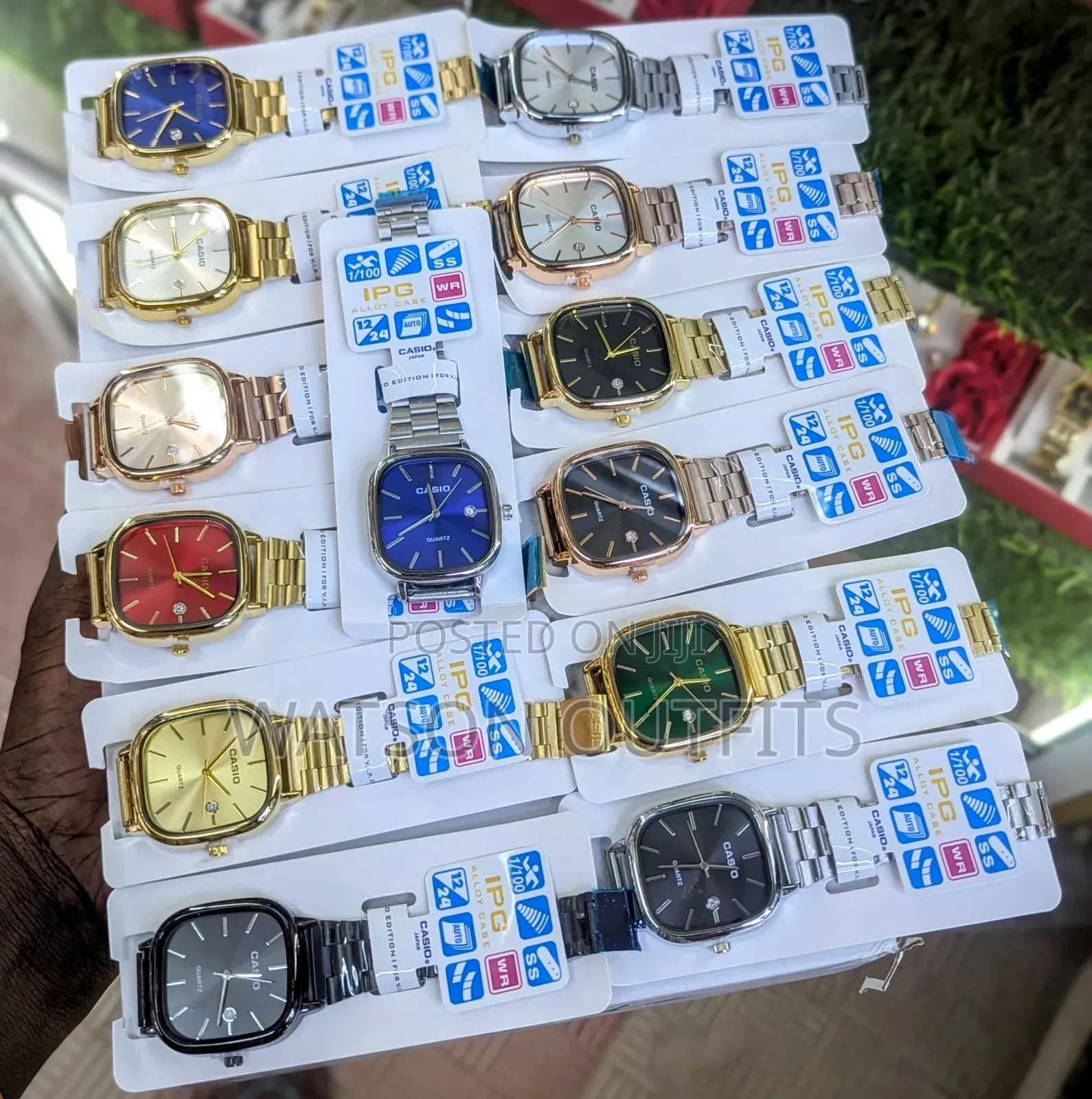Women's and Men's Analogue and Date Watches