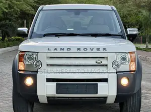 Land Rover Discovery 2009 White