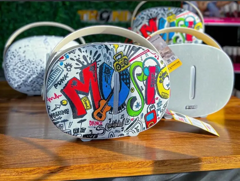 W King T8 Bluetooth Speaker