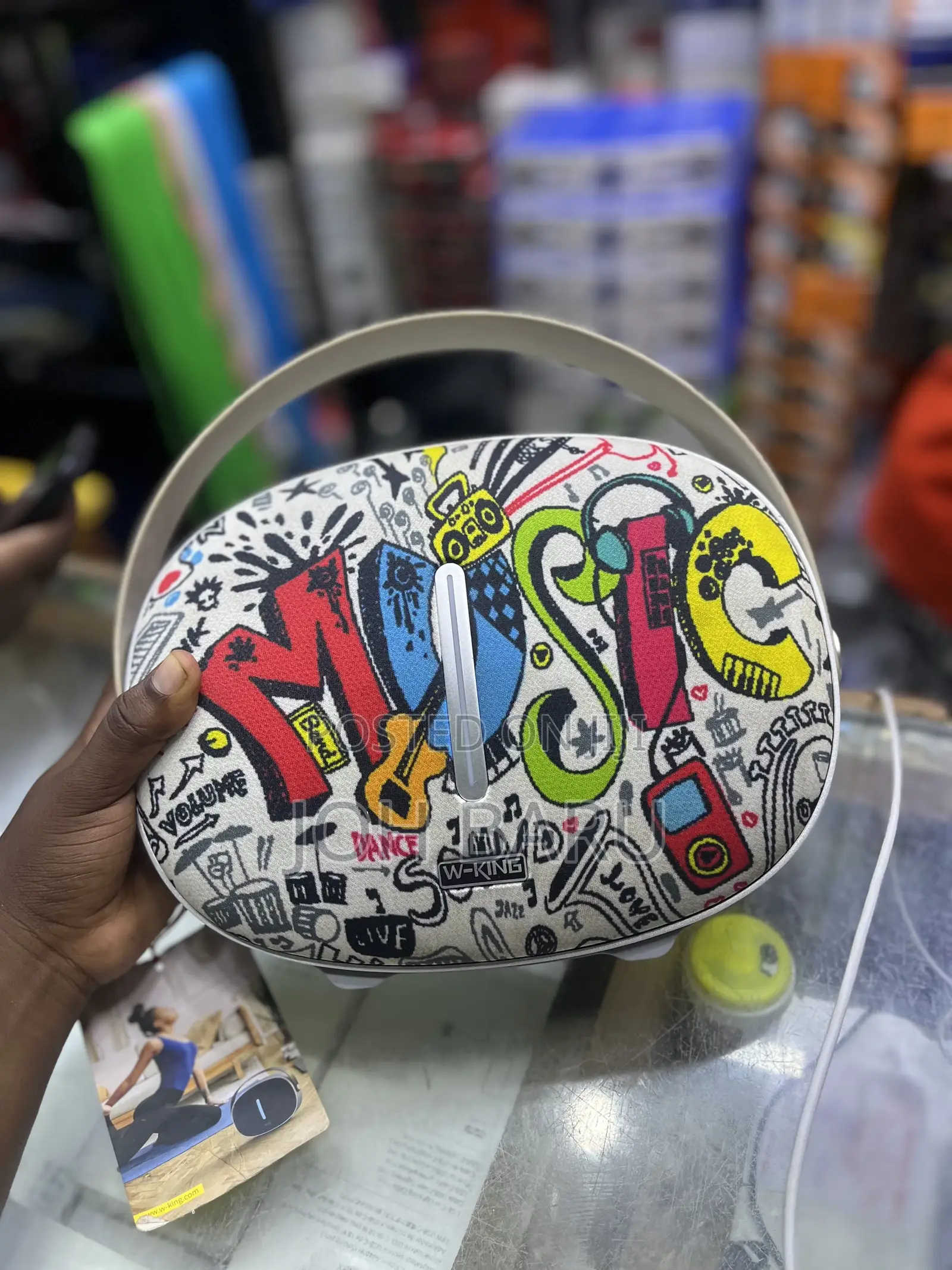 W King T8 Bluetooth Speaker