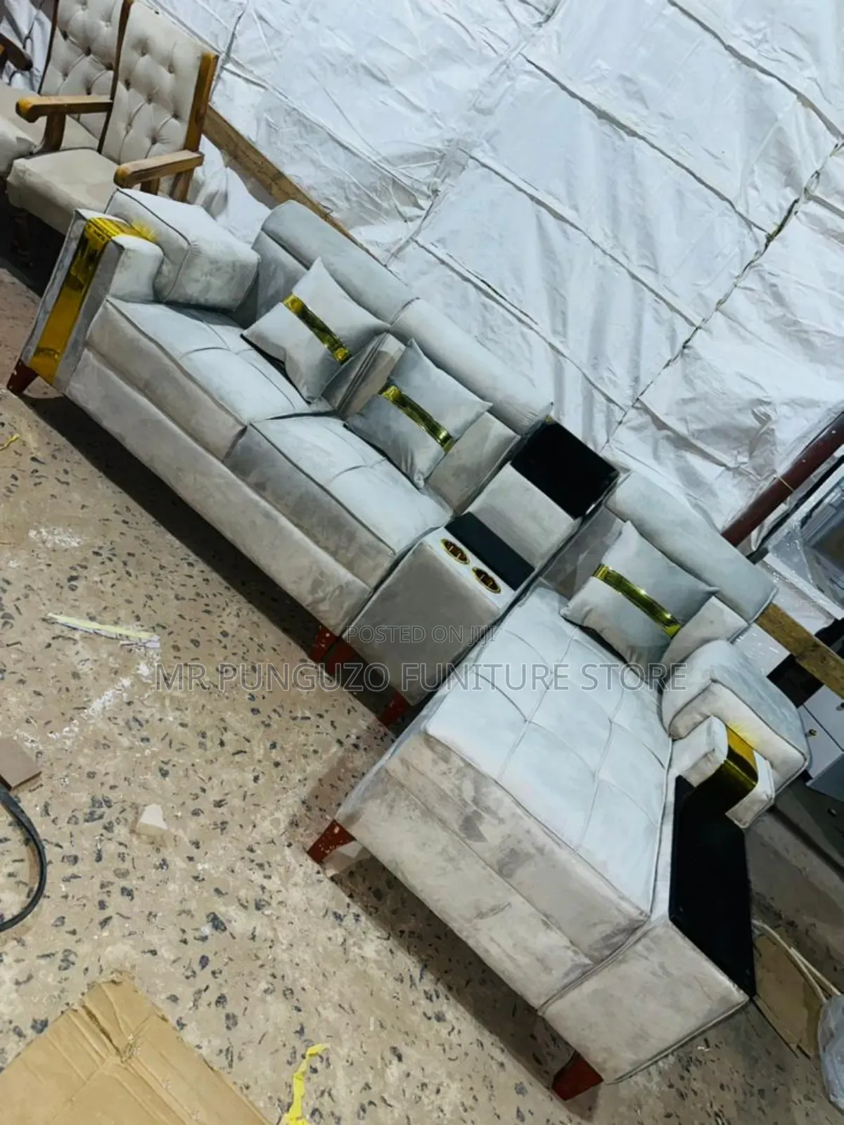 Sofa Full Fible and Spring Nzur Sana
