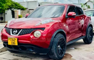 Nissan Juke 2011 Red