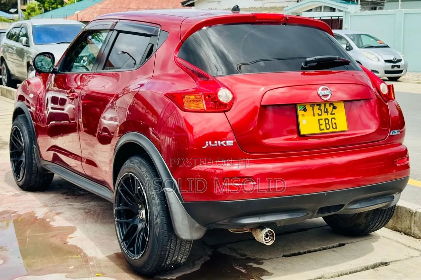 Nissan Juke 2011 Red