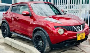 Nissan Juke 2011 Red