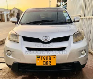 Toyota IST 2009 Silver