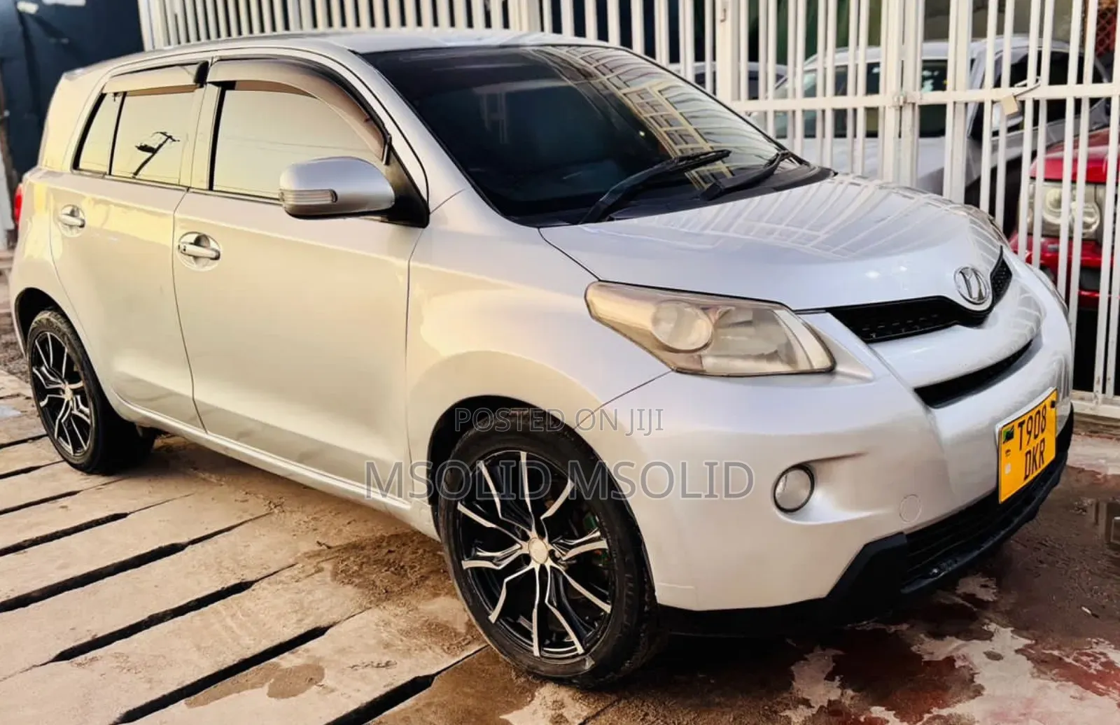 Toyota IST 2009 Silver