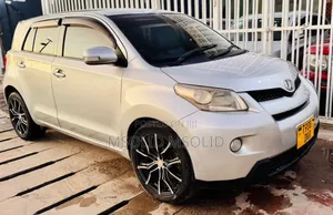 Toyota IST 2009 Silver