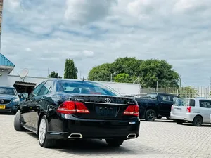 Toyota Crown 2009 Black