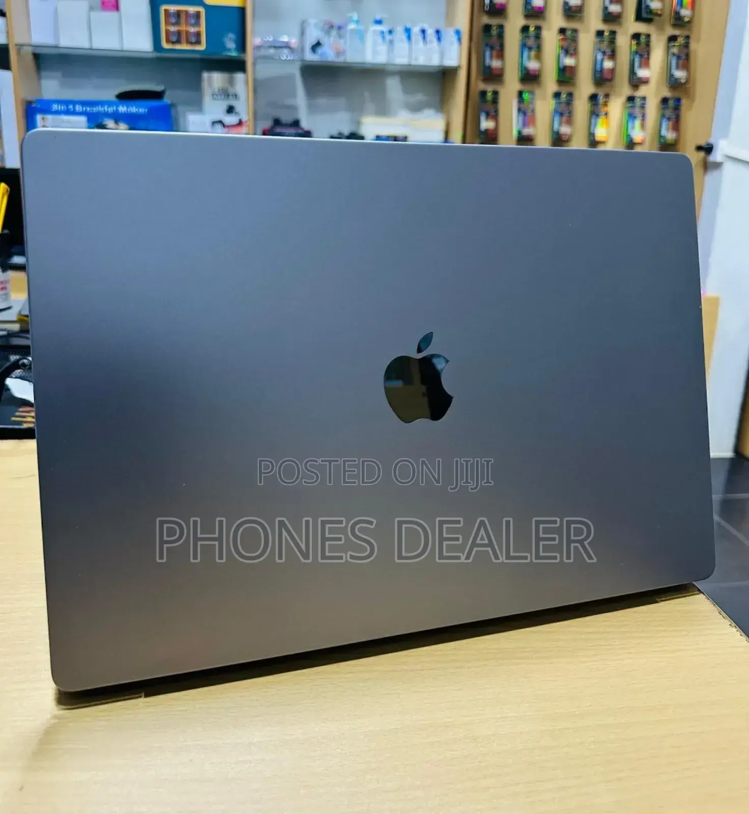 Laptop Apple MacBook Pro 2021 M1 16GB Apple M1 SSD 1T