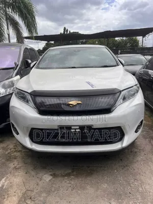 Photo - Toyota Harrier 2.0 4WD 2014 White
