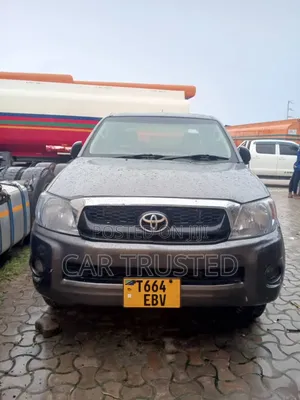 Toyota Hilux 3.0 D-4D 4x4 2014 Gray