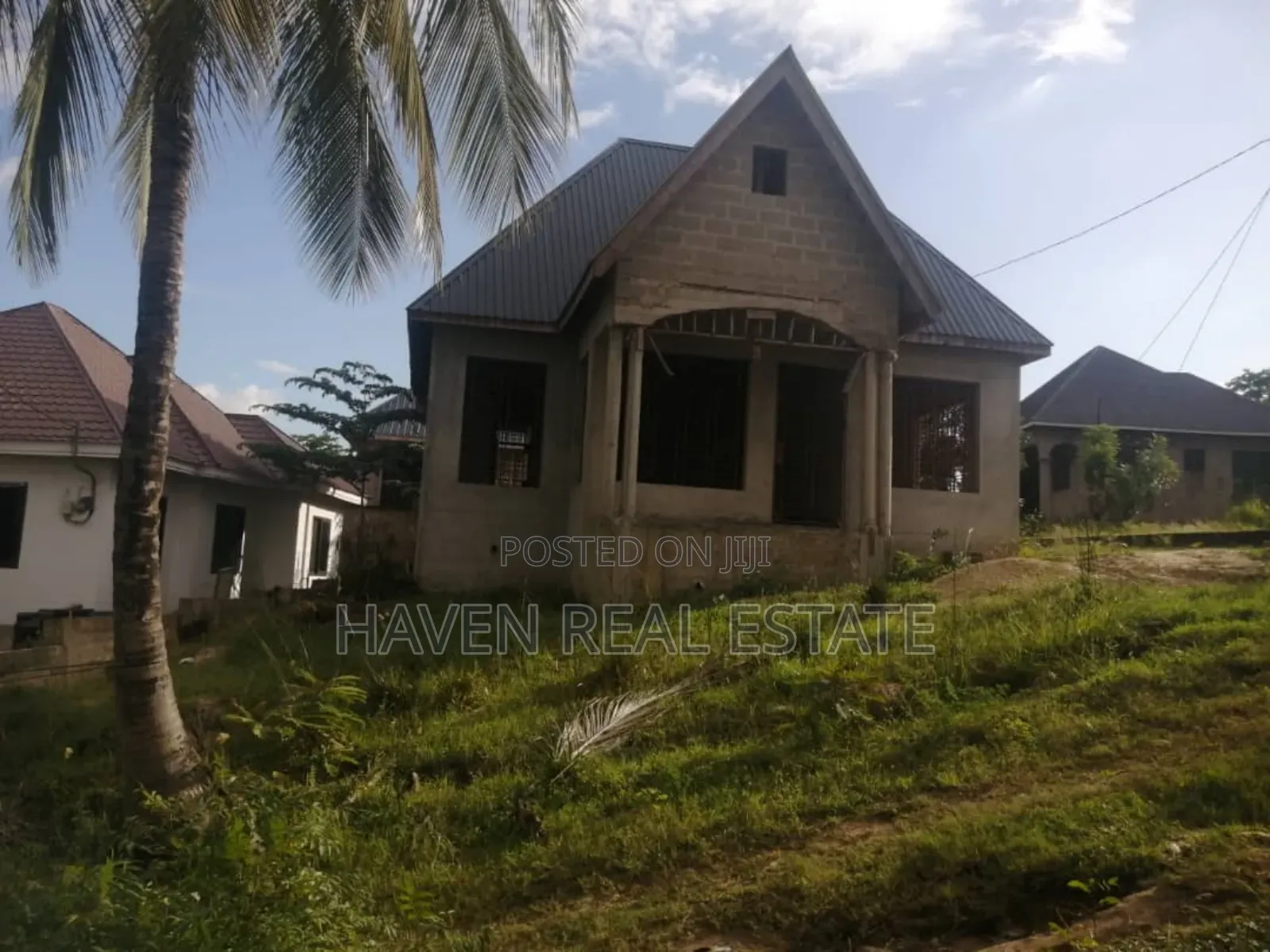 3bdrm House in Goba for sale