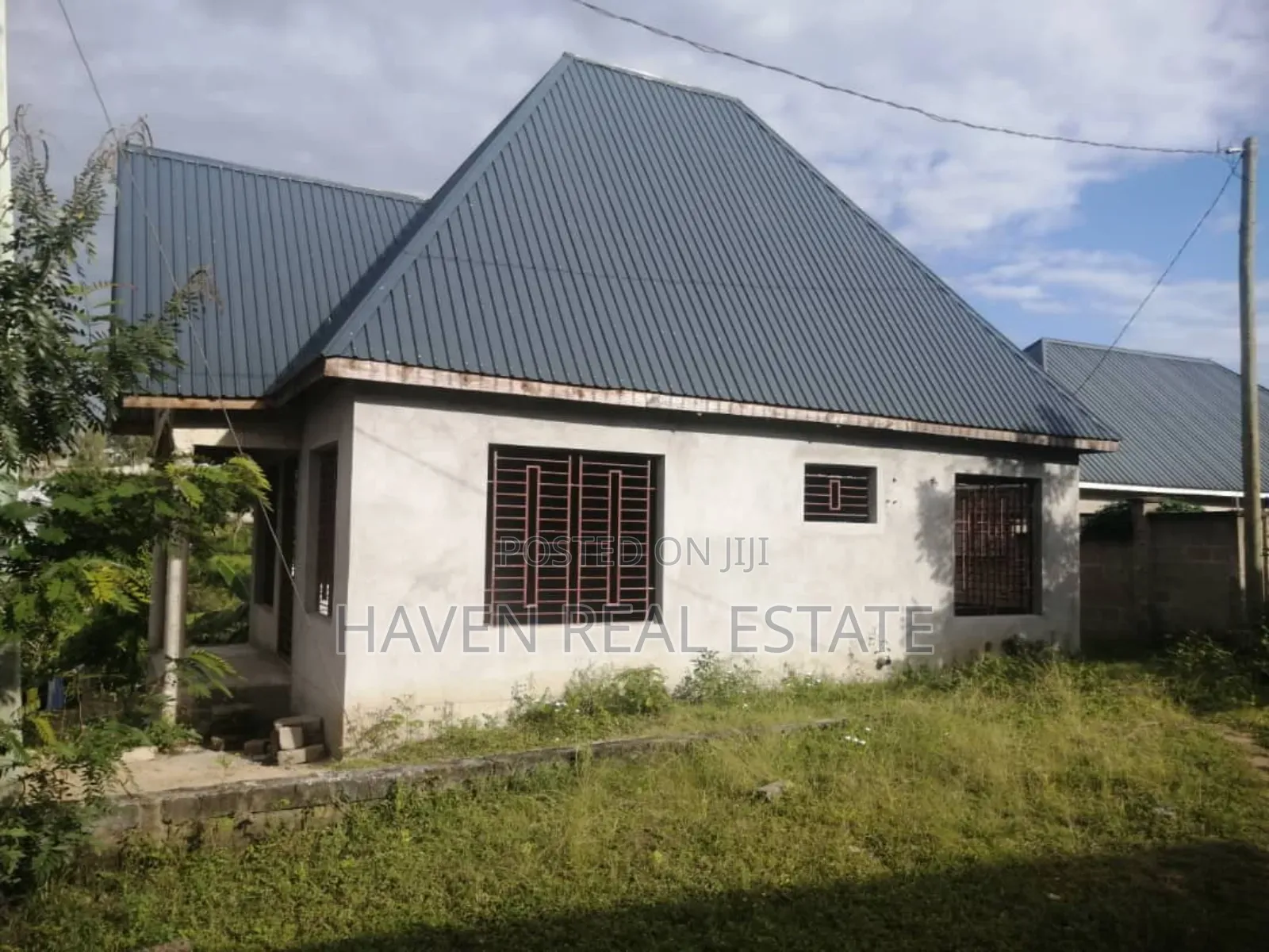 3bdrm House in Goba for sale