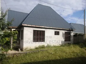 3bdrm House in Goba for sale