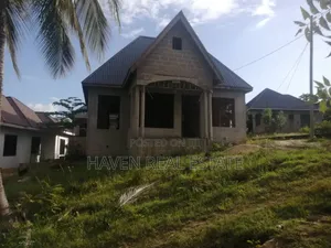 3bdrm House in Goba for sale